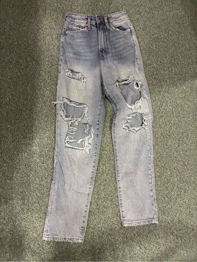 H&M Light Blue High Rise Distressed Women’s Jeans